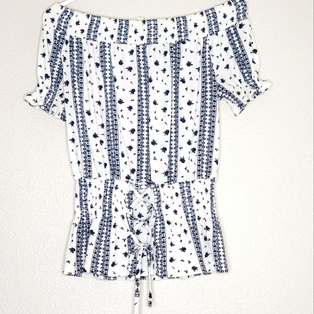 New & Next off the shoulder floral tie front top